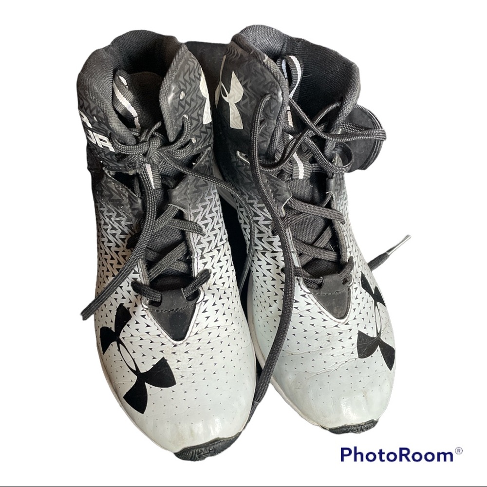Under Armour Youth Football cleats, size 4.5 Youth